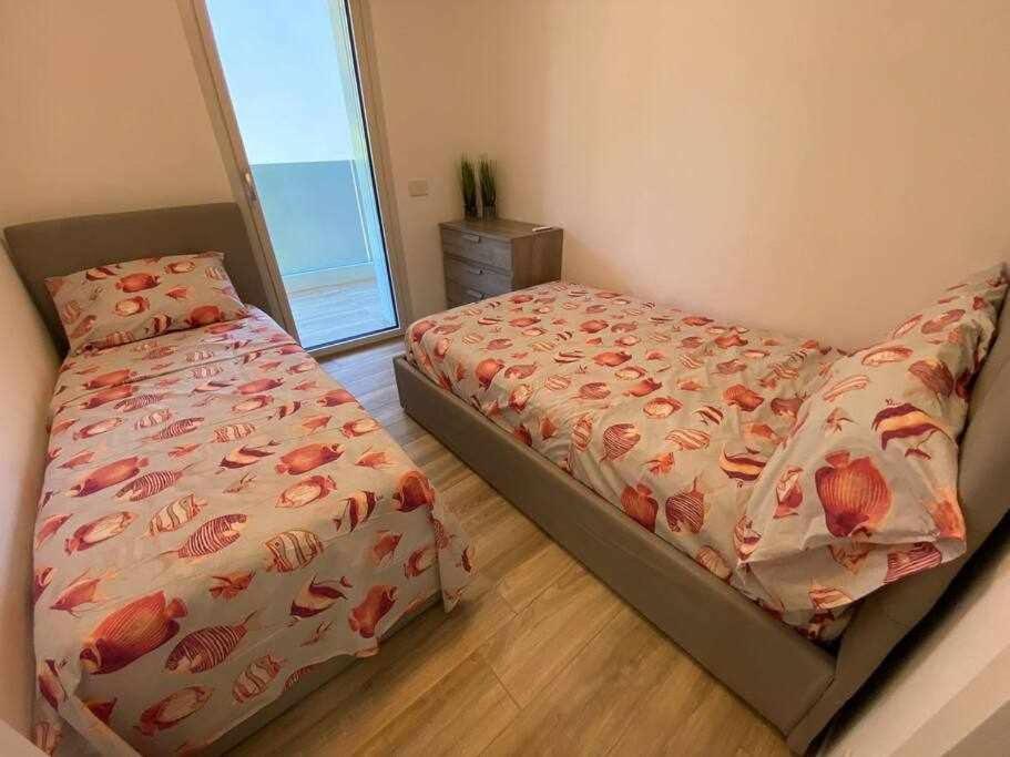 Mare 4 *